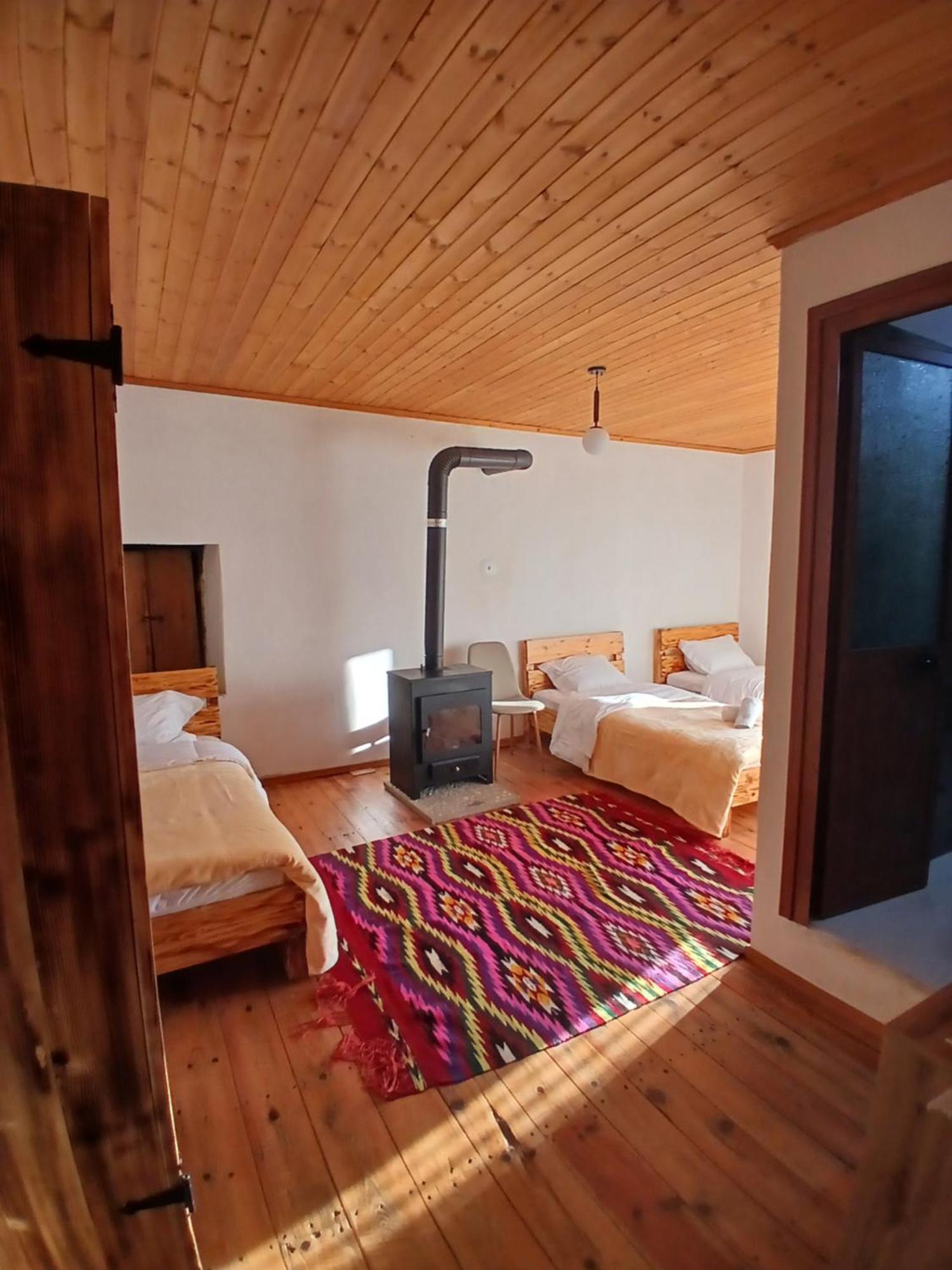 Hotel Bujtina Tusha Priska e Madhe Zewnętrze zdjęcie